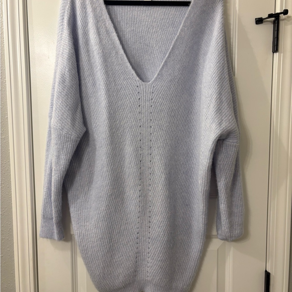 Women's Light blue long V-Neck Sweater